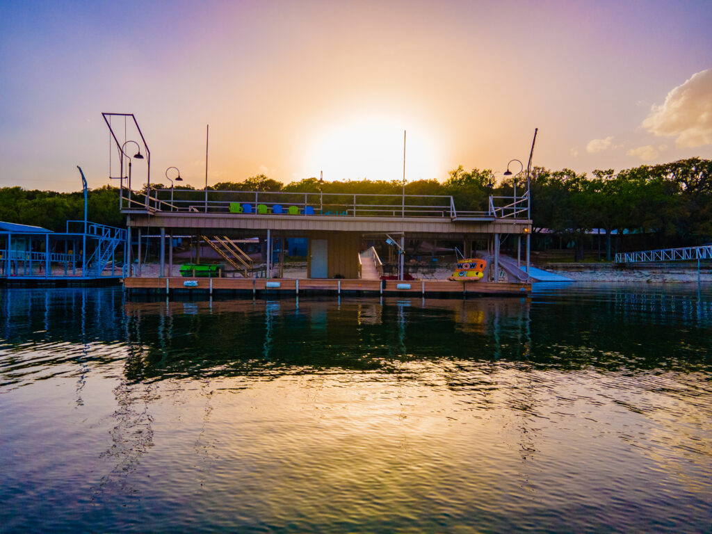 Homes and docks in Caddo Bay